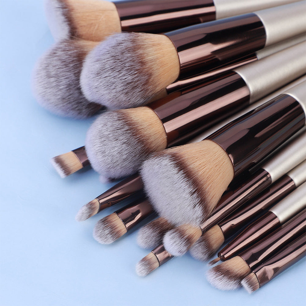 18Pcs Set Makeup Brush with Envelope Style Storage Case