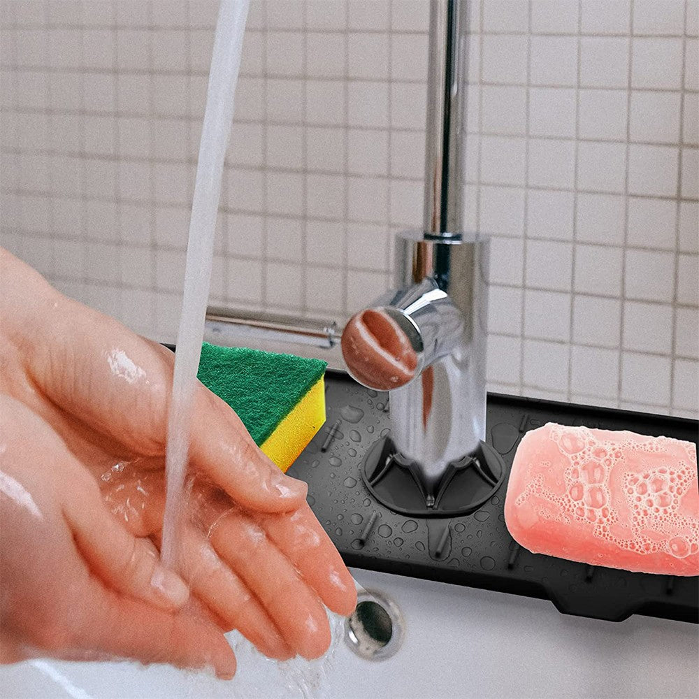 1Pc Kitchen Sink Splash Guard Silicone Faucet Water Splash Catcher Mat - Black