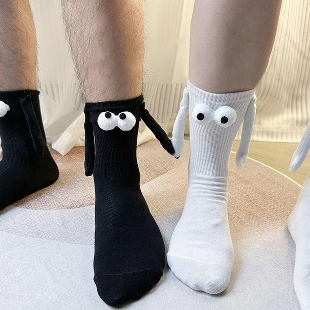 2 Pairs of Funny Couple Socks Magnetic Suction 3D Doll Holding Hands Sock
