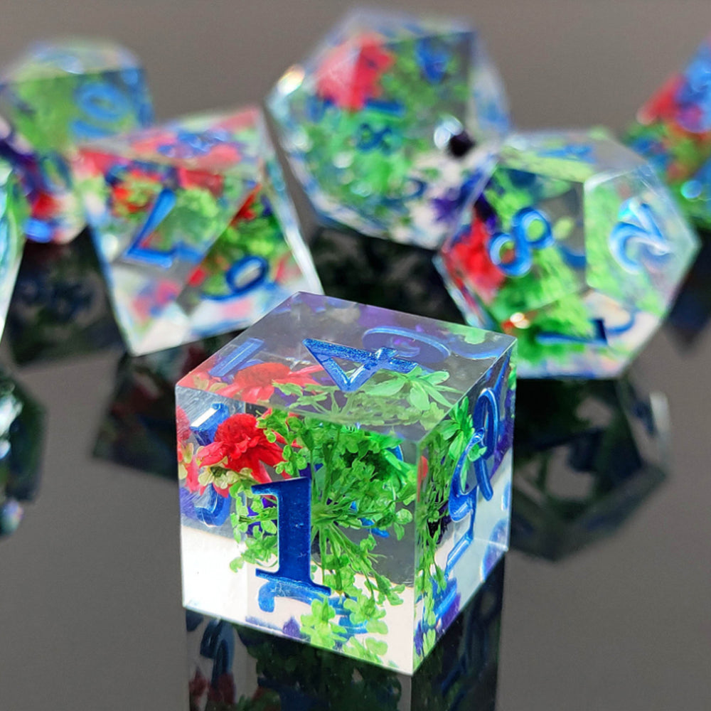 Enchanted Starlight 7 Dice Precision Edged Set for RPG DND Tabletop Game Green