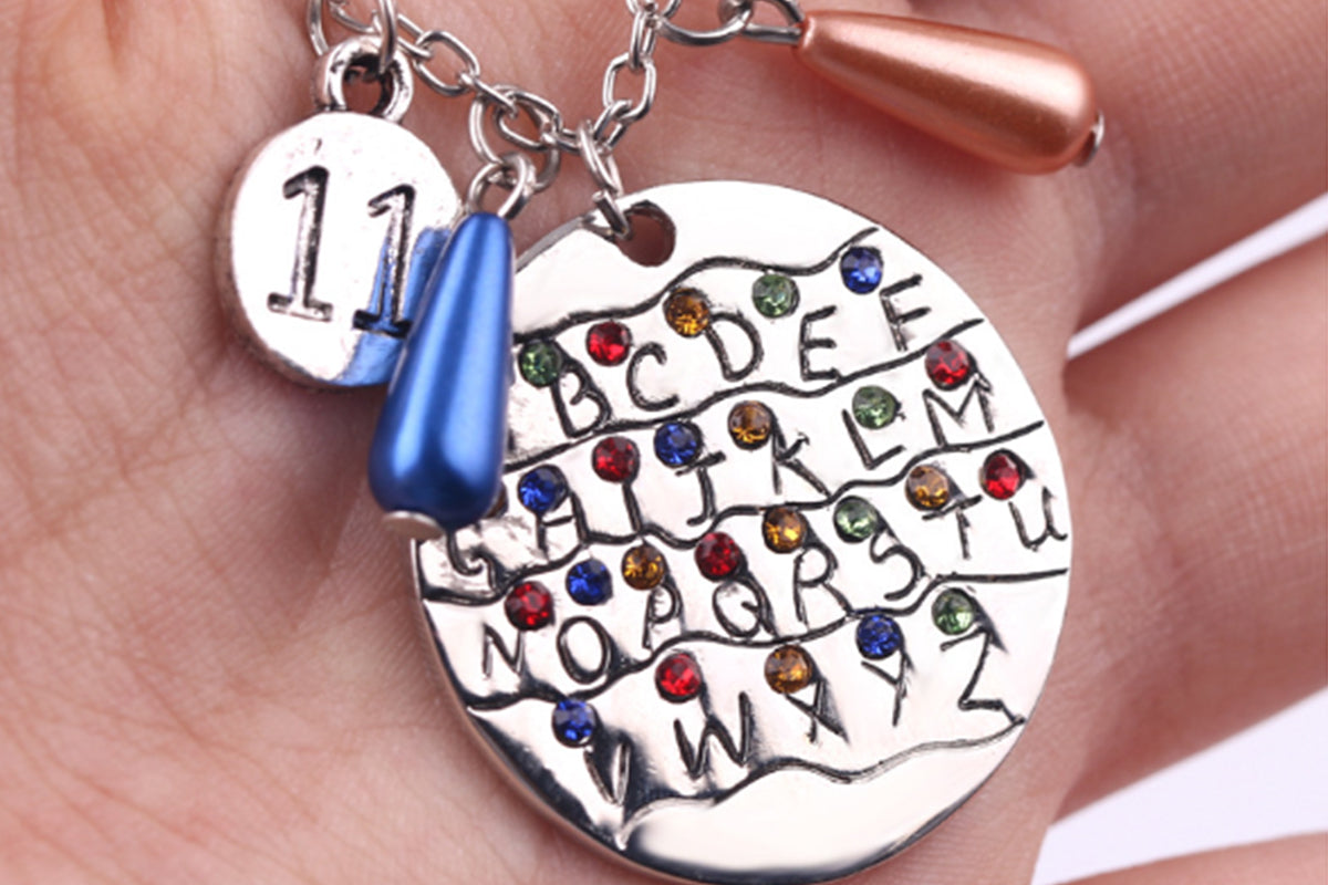 2Pcs Stranger Things Inspired Keyring and Necklace Set