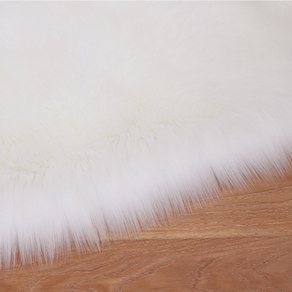 70x90cm Heart Shape Soft Area Rug Shaggy Floor Mat Home Rug Bedroom Carpet White