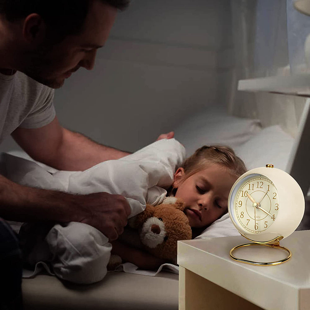 Retro Silent Alarm Clock with Night Light Beige