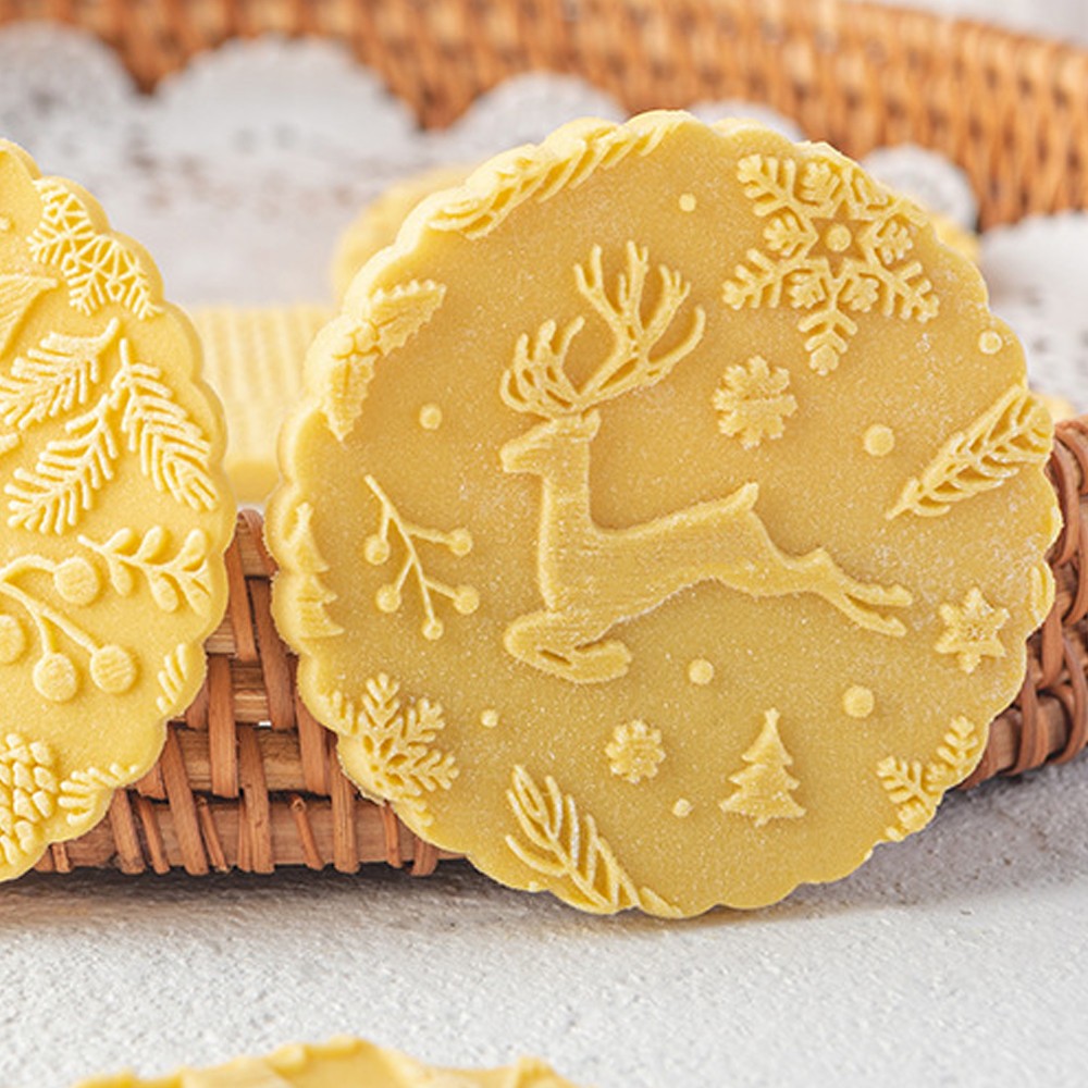 Christmas Embossing Rolling Pin Wooden Dough Roller - Style 1