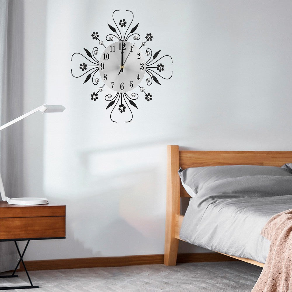 Metal Wall Clock 33cm Modern Round Silent Clock Home Decor - Black