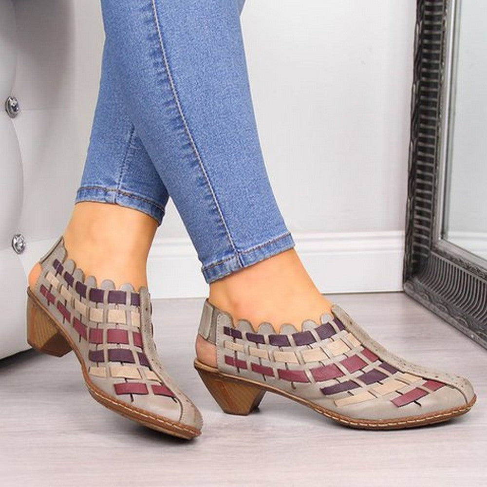 Women Cross Knit Short Boots