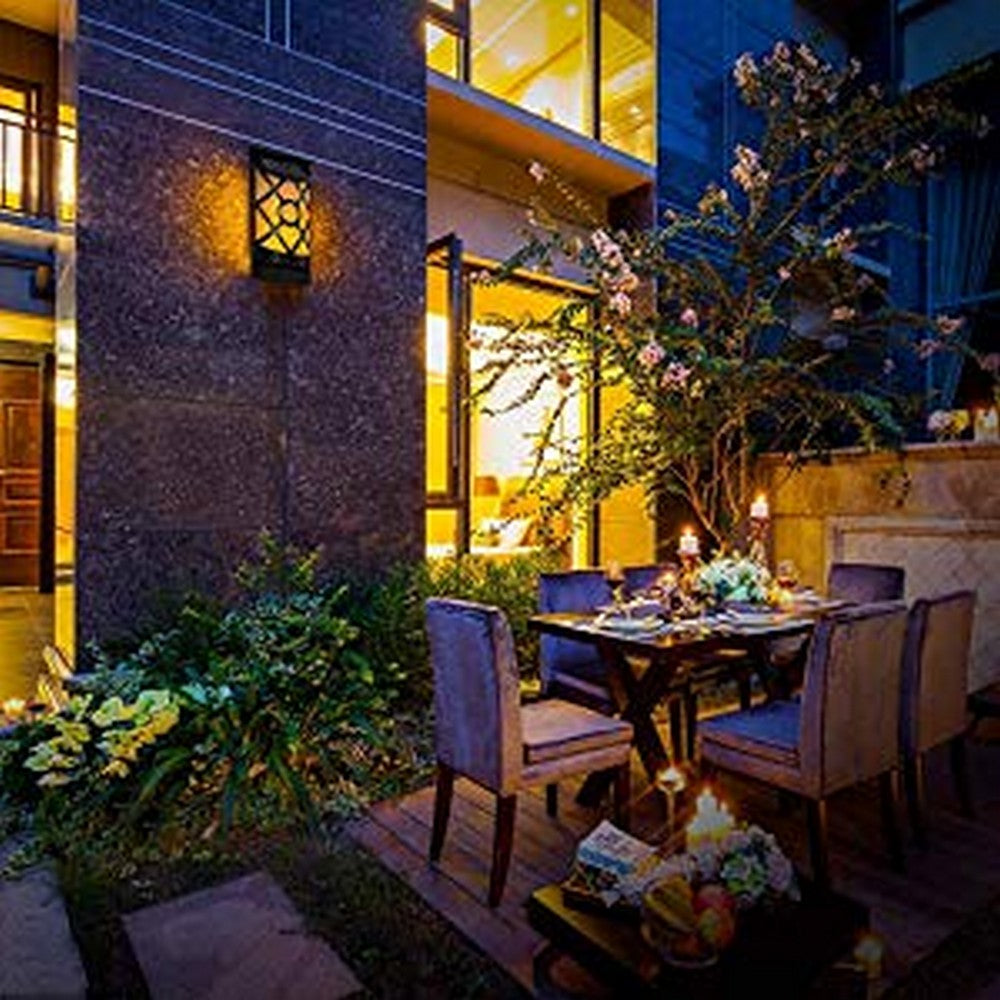 66LED Solar Flame Wall Light