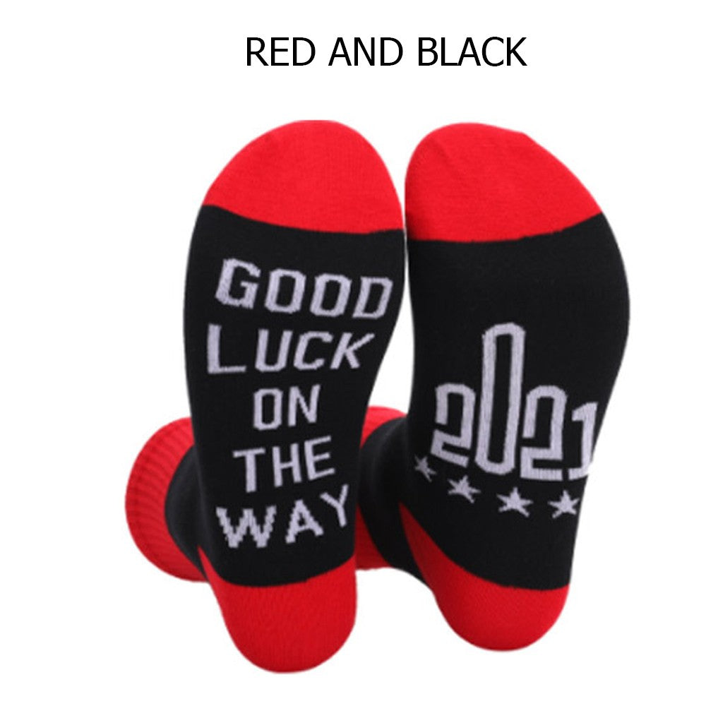 8 Pairs of Unisex GOOD LUCK ON THE WAY 2021 Letter Printed and IF YOU CAN READ THIS 2021 WILL BE BETTER Letter Printed Socks