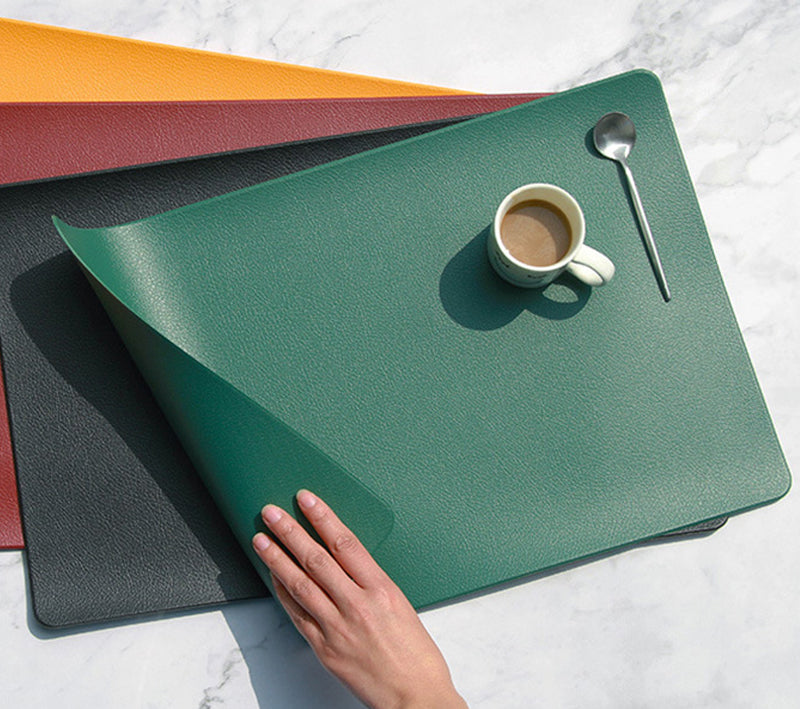 2 Pieces 30 x 45cm PU Leather Placemats Heat-Resistant Placemats Dining Table Mat Non-slip Placemats Home Decoration Green