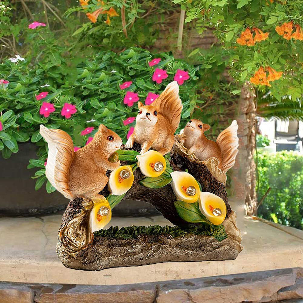Solar Powered Lights Garden Squirrel Sculpture Statue Outdoor Patio Yard Decor