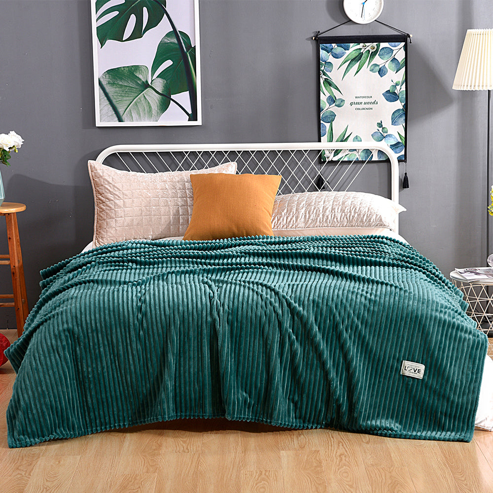 180x200cm Flannel Throw Blanket Bed Throws Blanket Sofa Blanket Green