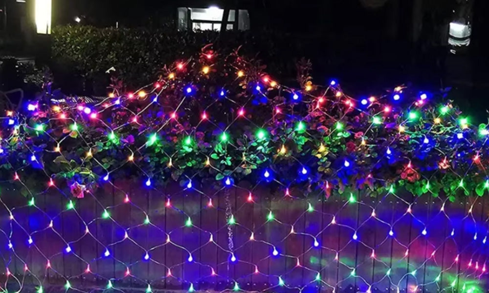 Solar/USB Powered LED Net Mesh Lights Outdoor Waterproof 3x2m with 192 LEDs and 8 Lighting Modes