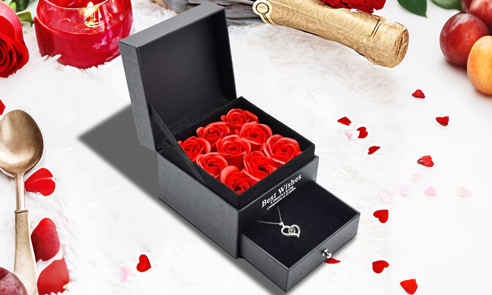 100 Languages Projection I Love You Necklace and Storage Box Set Heart Pendant Necklace with 9Pcs Preserved Rose