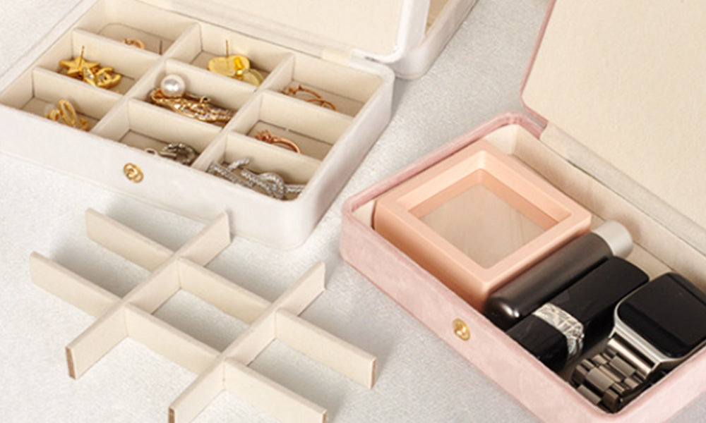 Jewelry Box Portable Storage Organizer for Rings Necklaces Earrings