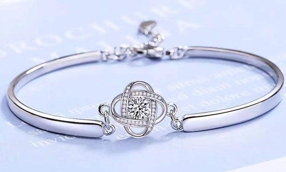 Minimalist Clover Bracelet with Full Rhinestones for Women Daily Wear Jewelry