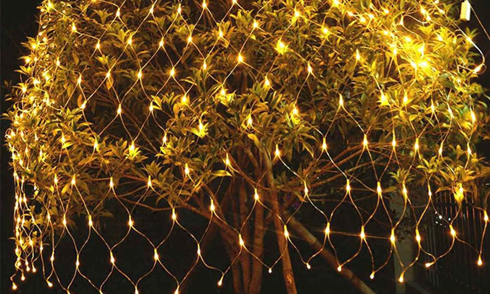 Solar/USB Powered LED Net Mesh Lights Outdoor Waterproof 3x2m with 192 LEDs and 8 Lighting Modes