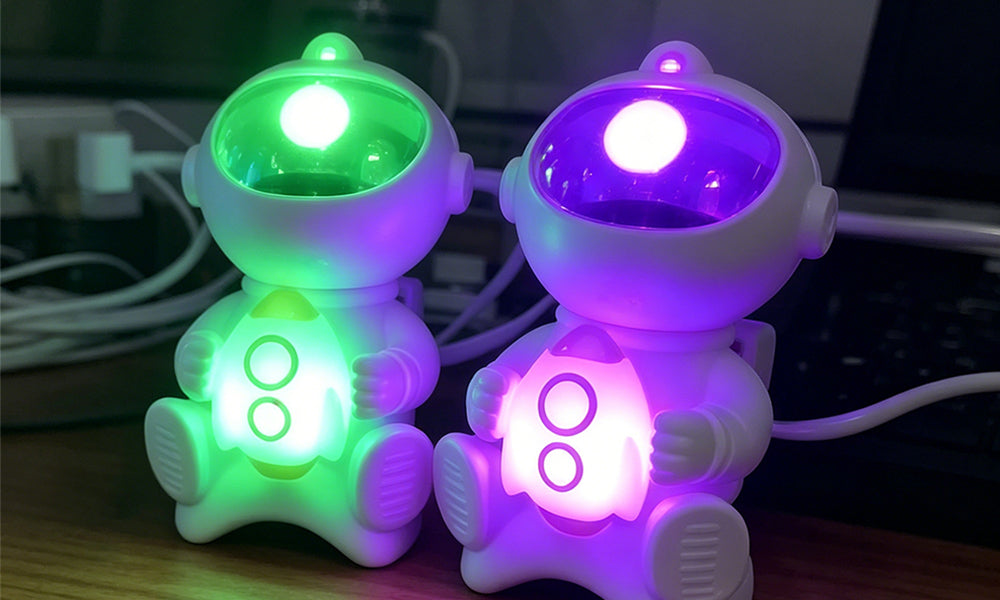 3-in-1 Astronaut Starry Projector Lamp Remote Control Bluetooth Speaker Night Light with 8 Modes for Bedroom Party Decor