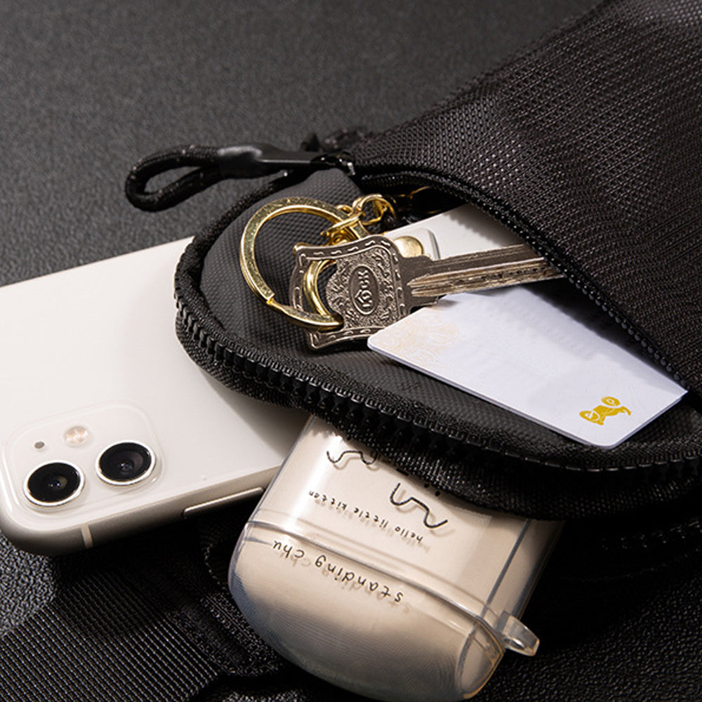 Travel Sling Bag Crossbody Bag Water-resistant Chest Bag for Men Black