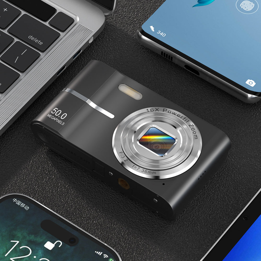 4K Screen Video Compact Camera with 32GB Memory Card