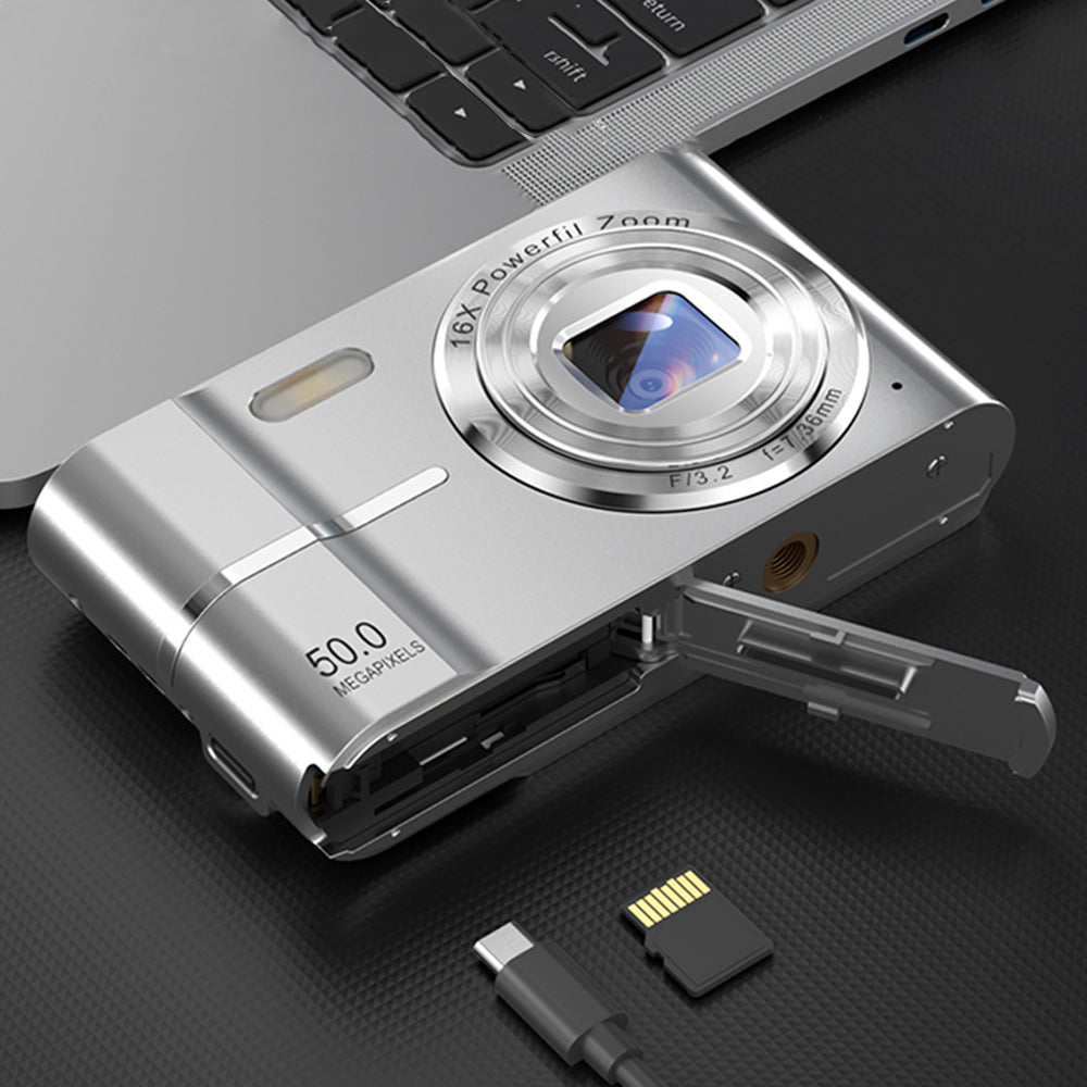 Digital Camera 4K Screen Video Compact Camera with 32GB Memory Card Silver