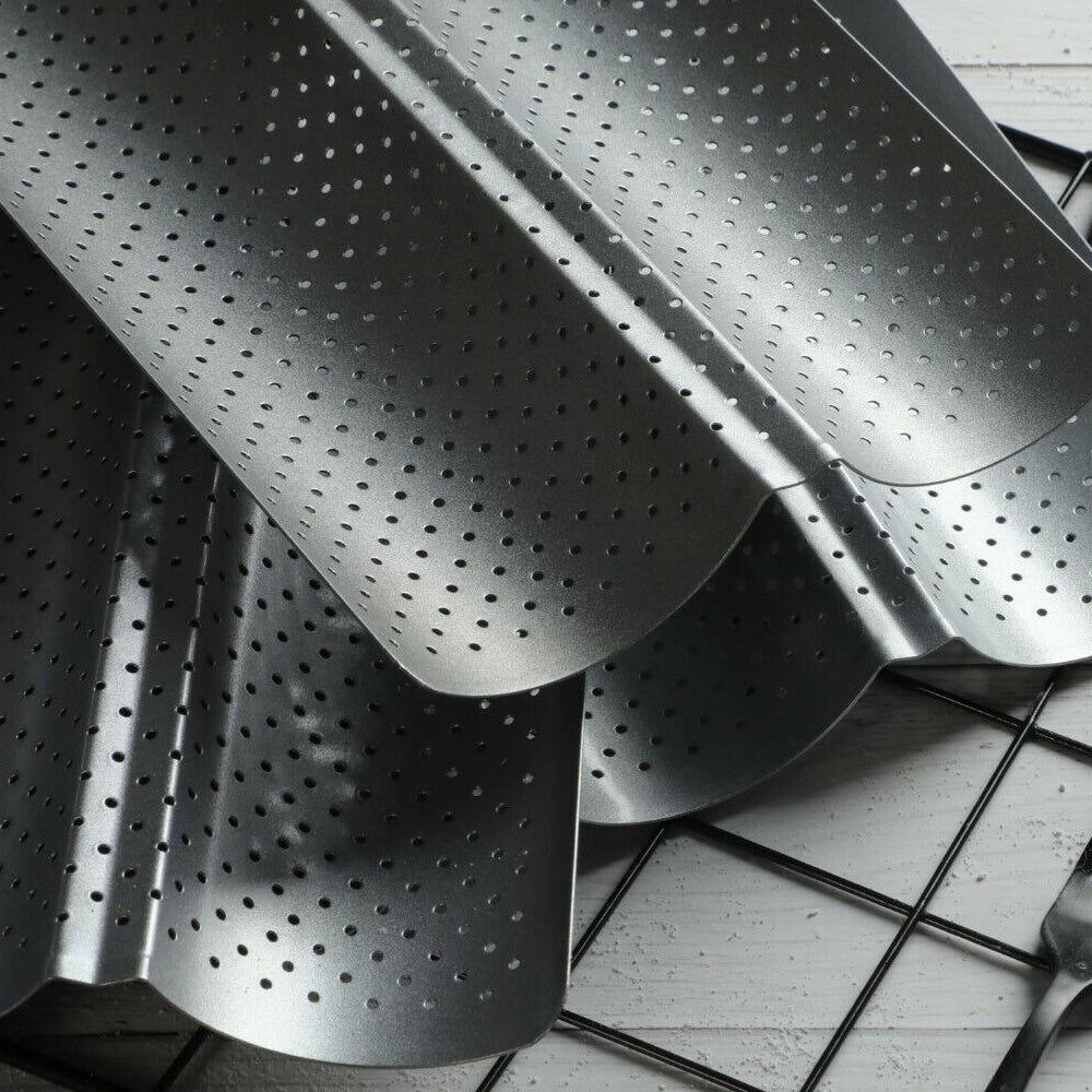 2XNon-Stick Perforated Baguette Pan Baguette Bake French Bread Baking Tray Black
