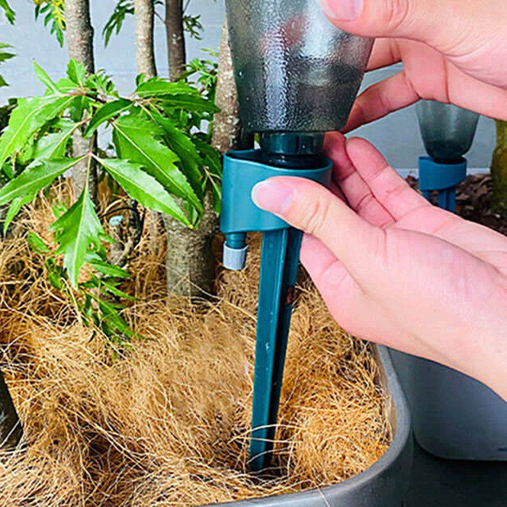 4Pcs Plant Self Watering Spikes Automatic Drip Irrigation System With Bottles