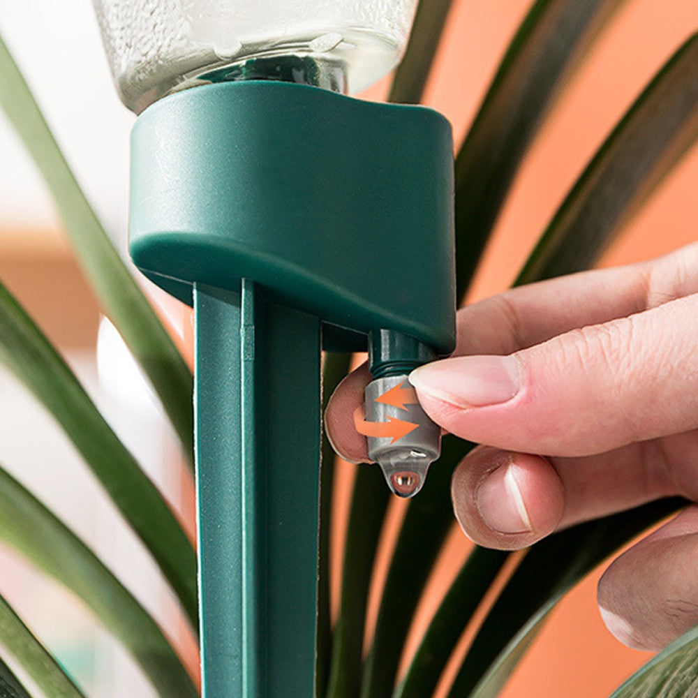 4Pcs Plant Self Watering Spikes Automatic Drip Irrigation System Without Bottles
