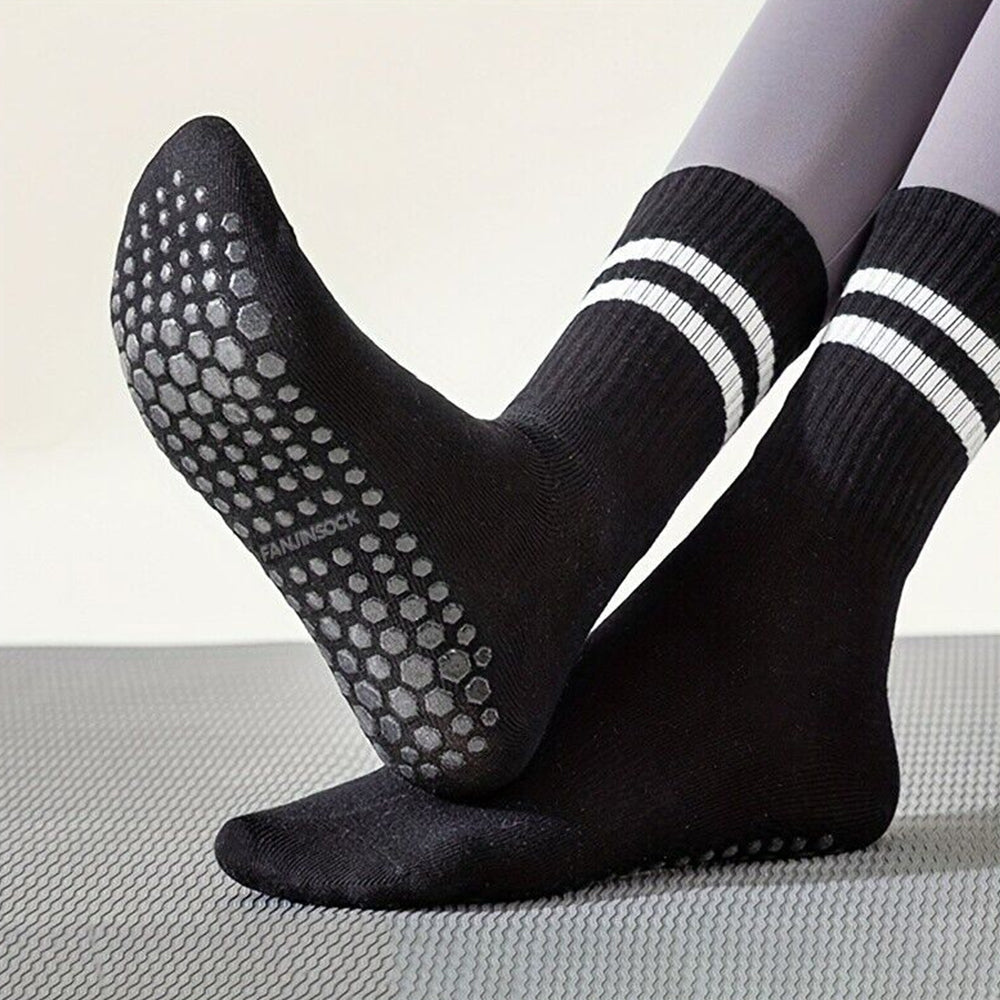 3 Pairs Non Slip Yoga Socks with Grips Pilates Socks Non Slip Skid Ballet Dance Socks Black