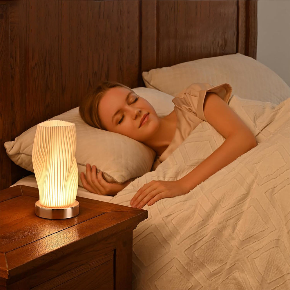 Bedside Light with Metal Base Novelty Small Bedside Table Lamp for Bedroom ST1