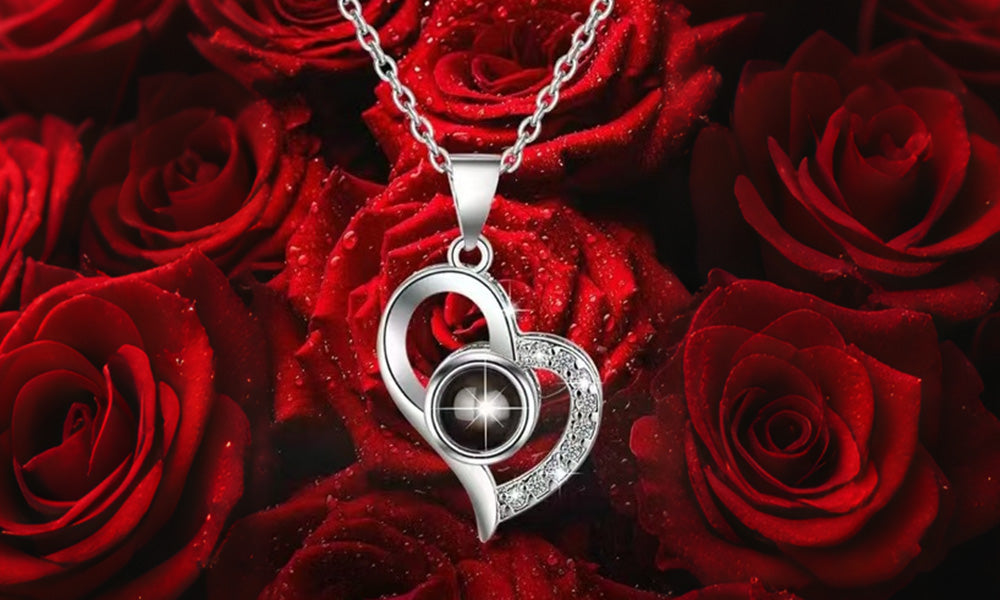 100 Languages Projection I Love You Necklace and Storage Box Set Heart Pendant Necklace with 9Pcs Preserved Rose