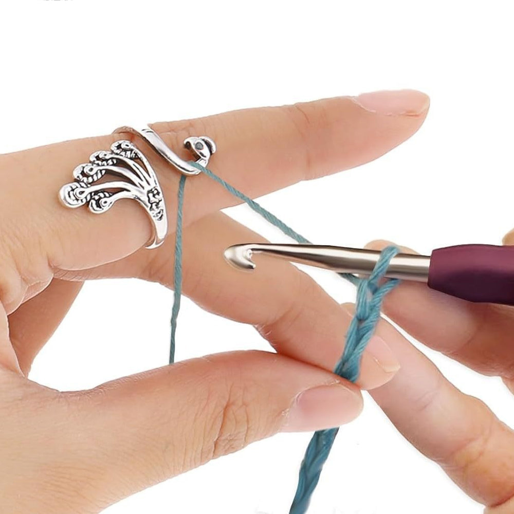 2X Peacock Ring Adjustable Tension Yarn Ring Knitting Loop Crochet Winder Style1
