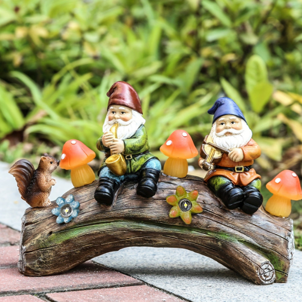 Garden Gnome Ornament Statue Solar Light Resin Elf Figurine Outdoor Decor