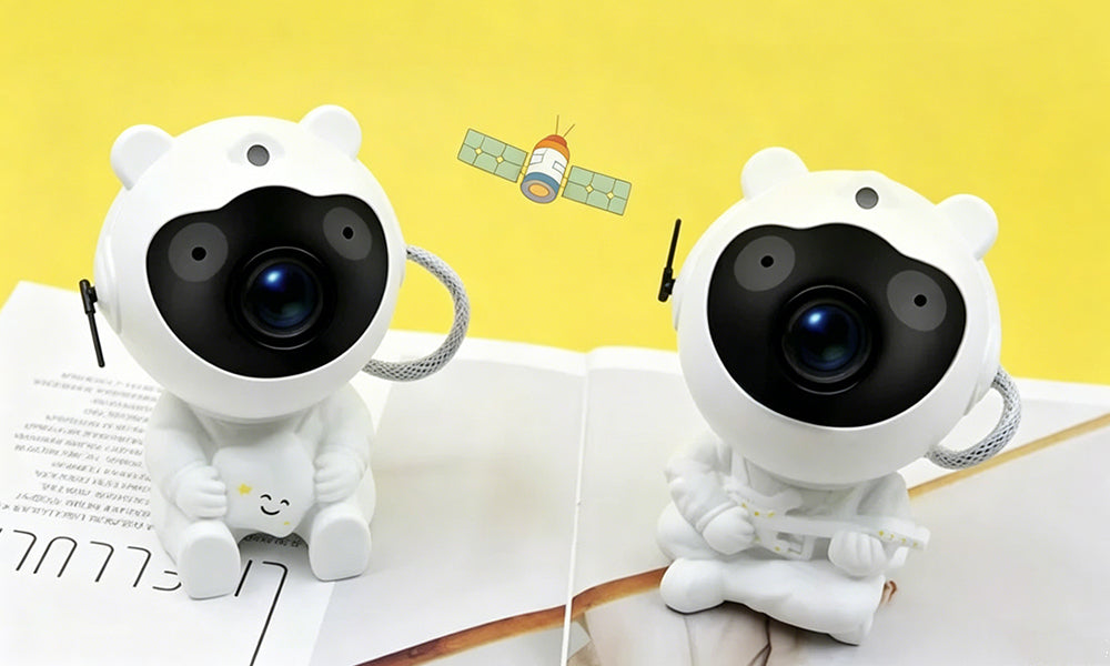 Mini Astronaut Galaxy Projector Night Light Starry Sky Lamp with Remote Control