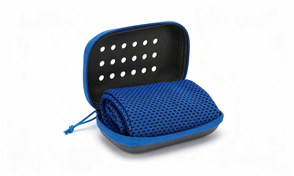 4Pcs Polyester Cooling Sports Towels 30x100cm with EVA Storage Box