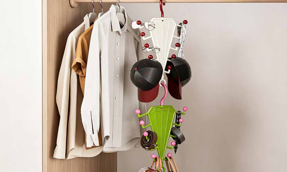2Pcs V Shaped Double Sided Hat Organizer Rack with Rotating Hooks Wall Mounted