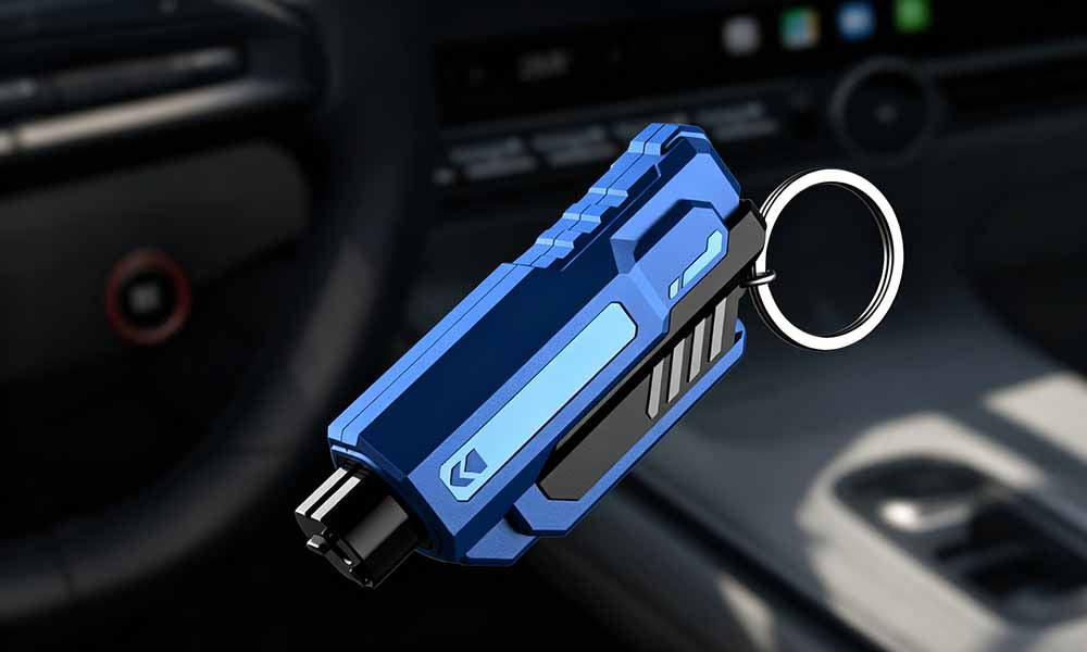 4Pcs Car Window Breaker and Security Band Cutter Keychain 2 in 1 Escape Tool