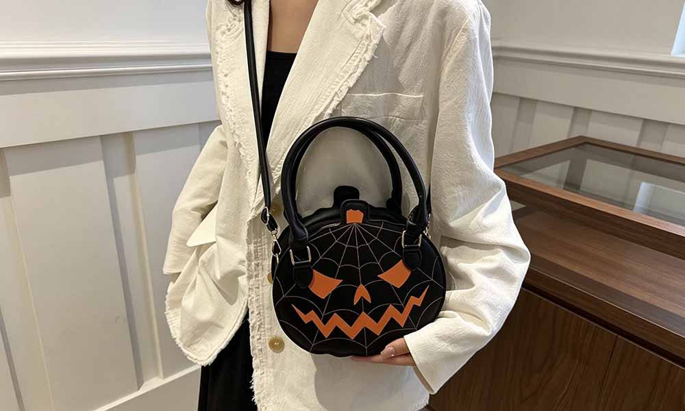 Pumpkin Shaped PU Shoulder Crossbody Bag for Halloween and Everyday Wear