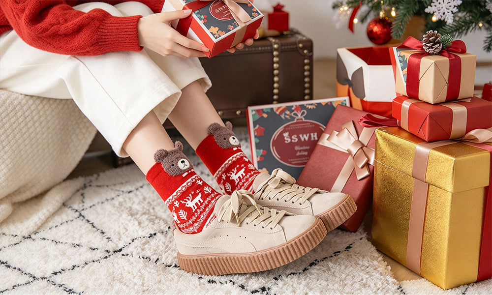 Christmas Cartoon Mid Calf Cotton Blend Sock Gift Box for Women