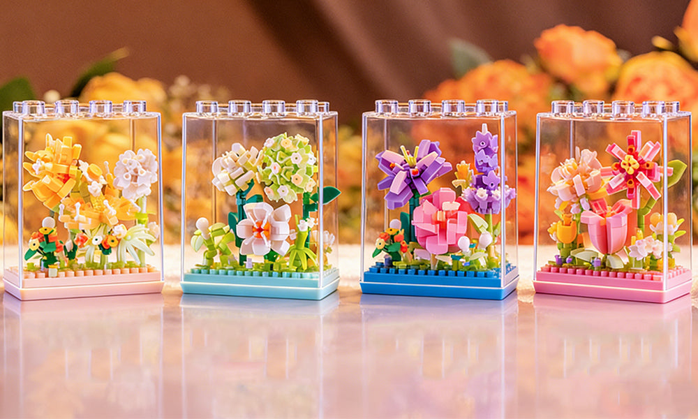 Plant Inspired Eternal Flower Bouquet Building Set with Display Case