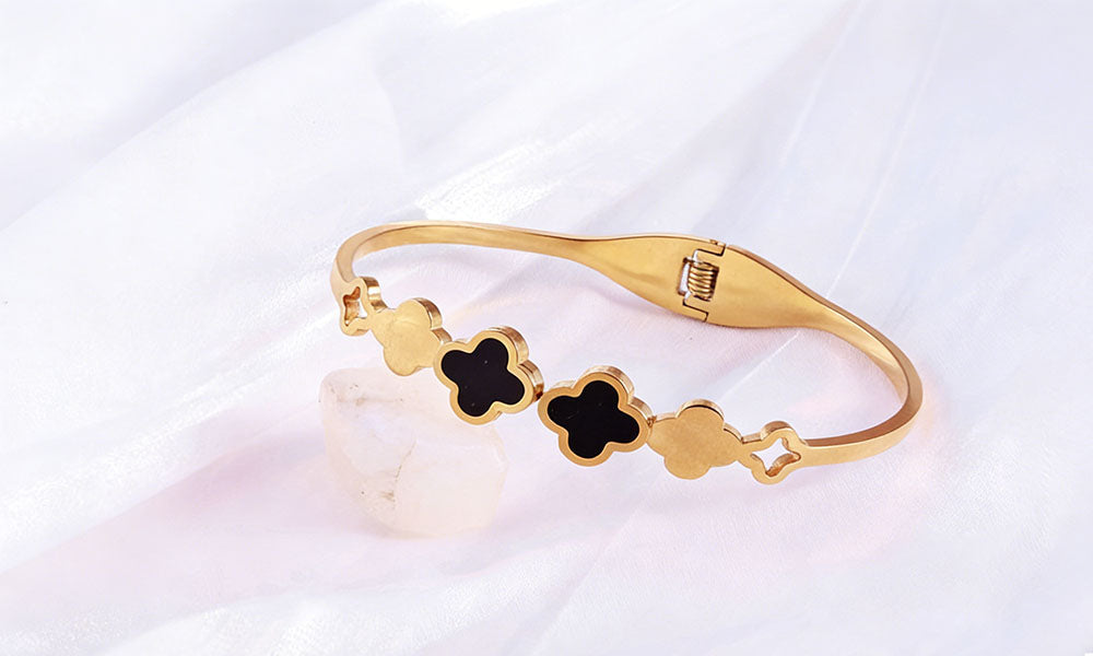 5Pcs Set Clover Bracelets Gold Tone Bangles Jewelry Gift