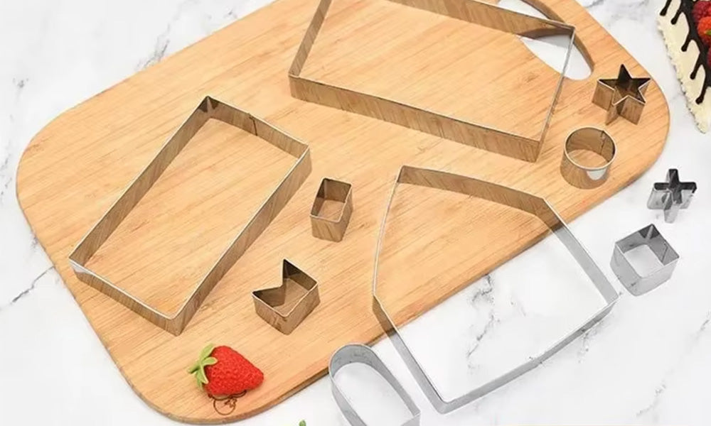 18PCS Stainless Steel 3D Christmas Cookie Cutter Set Gingerbread House Shapes