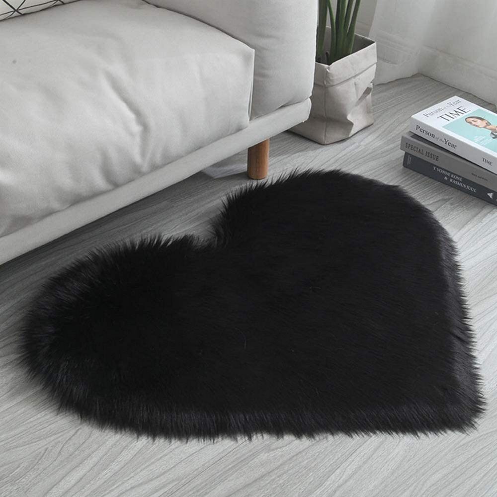 30x40cm Heart Shape Soft Area Rug Shaggy Floor Mat Home Rug Bedroom Carpet Black