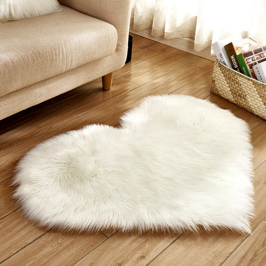 50x65cm Heart Shape Soft Area Rug Shaggy Floor Mat Home Rug Bedroom Carpet White