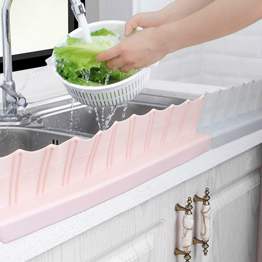 2Pcs Kitchen Sink Water Splash Guard With Sucker