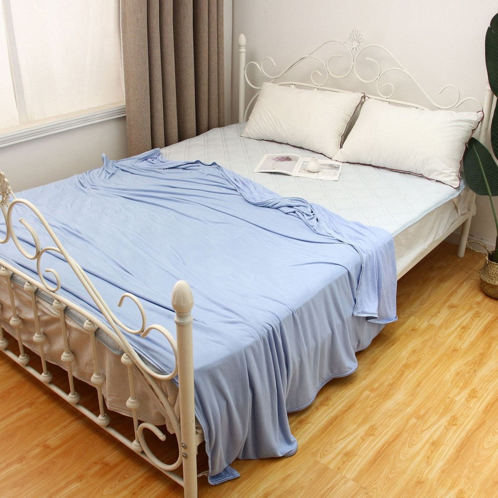 140x190cm Summer Cooling Blanket with Single Sided Cold Effect Blue