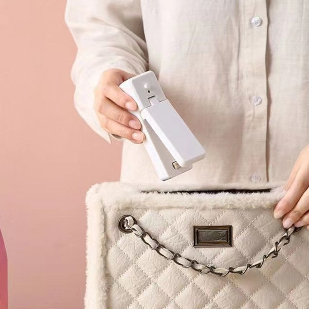 Mini Heat Sealer with Cutter USB Food Plastic Bag Sealing Vacuum Machine White