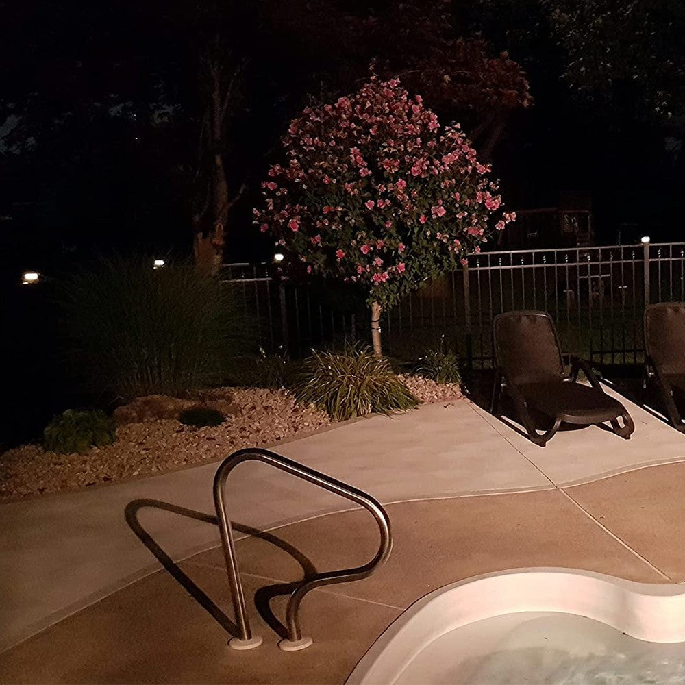 4 X Solar Powered Fence Post Cap Lights LED Pool Lamp Outdoor Light White Lights