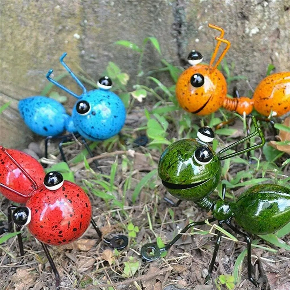 Set of 4Pcs Metal Ants Sculptures Decor Garden Yard Art Statue Insect Ornaments