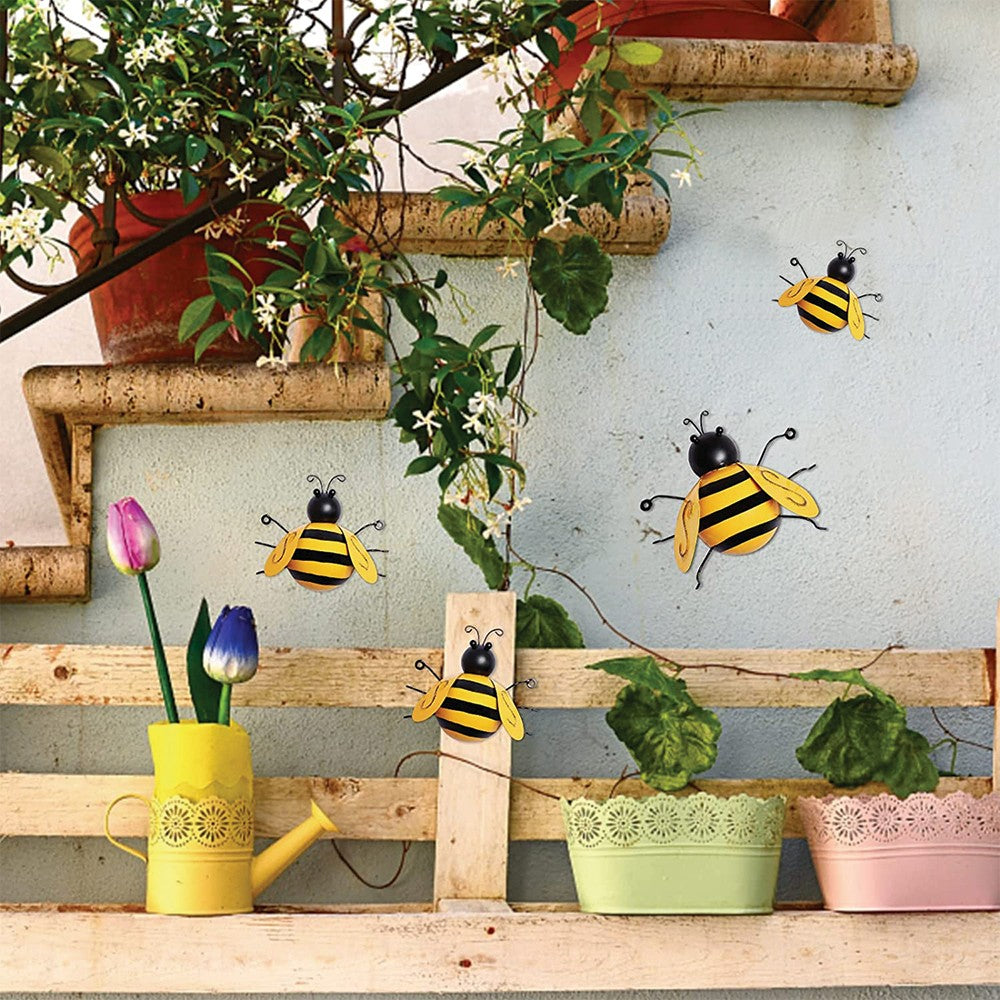 2 X Set of 4Pcs Hanging Metal Bee Statue Sculpture Wall Art Decor Indoor Outdoor Garden Decor