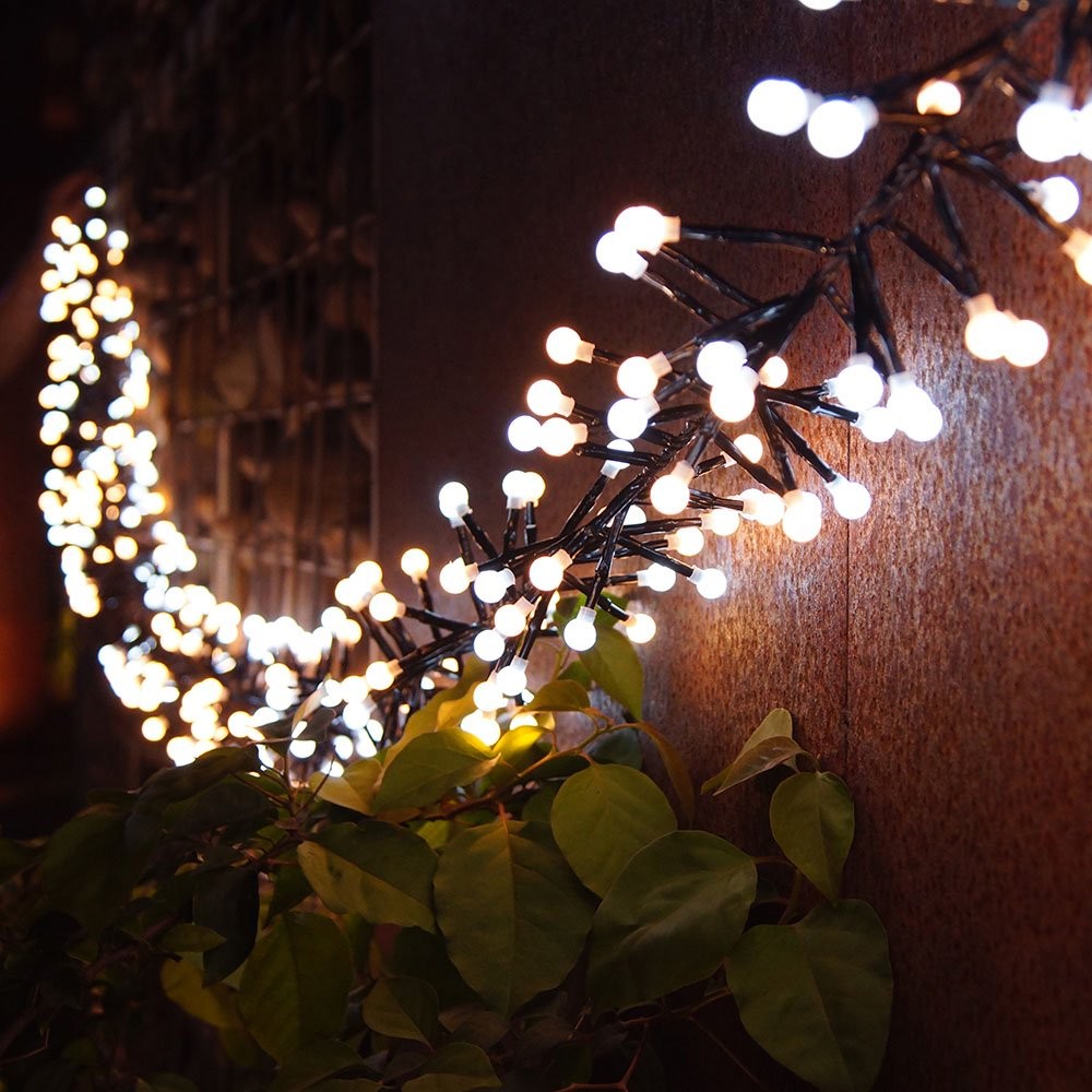 200 LED Globe String Lights USB Ball Cluster Decorative Lights Christmas Decor - Warm Light